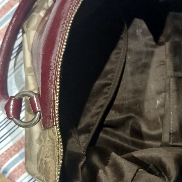 Authentic Coach Sabrina satchel in patent leather and satin canvas - Picture 10 of 14